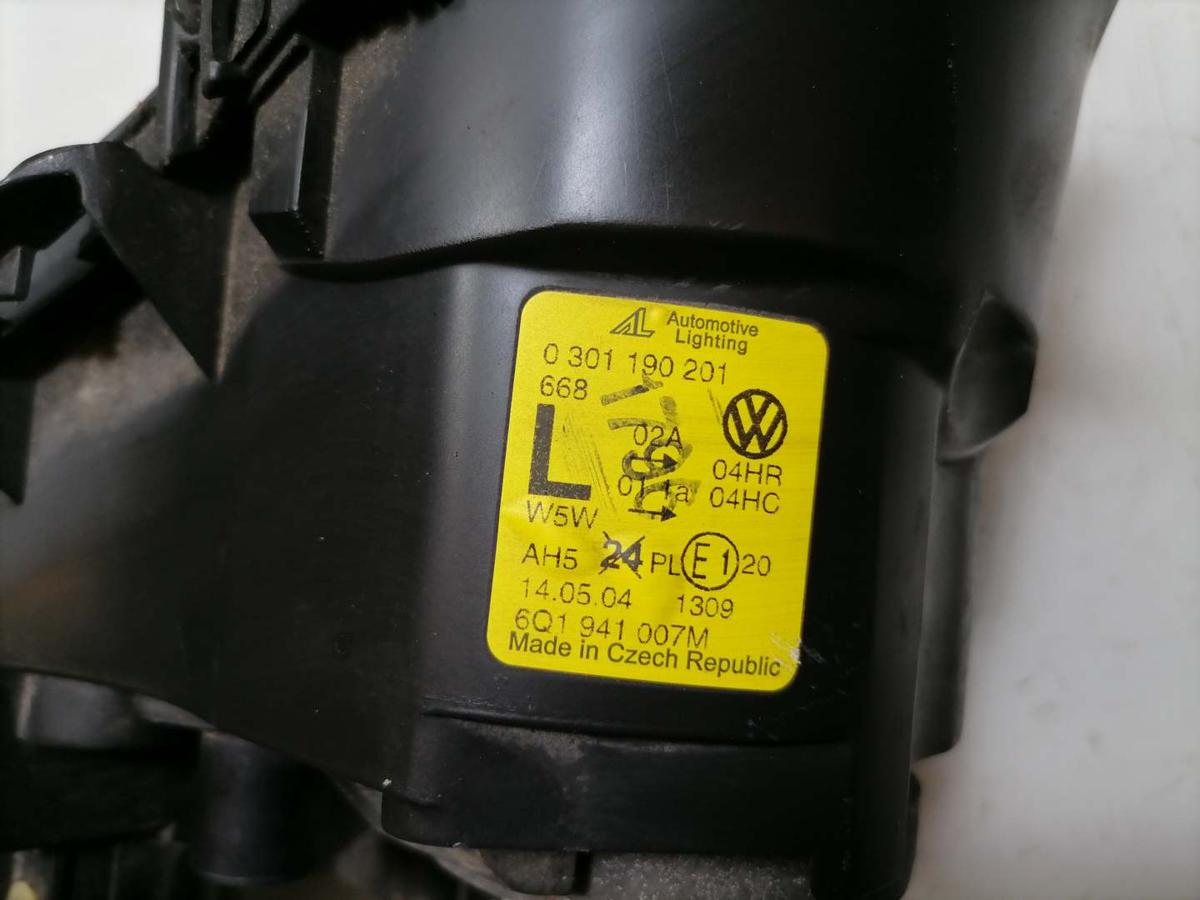 VW Polo 9N1 original Scheinwerfer vorn links Halogen Bj.2004